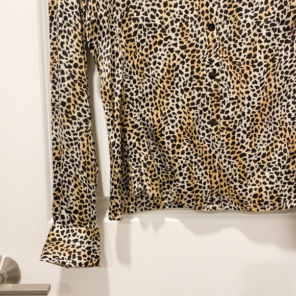Stretchy Silk Animal/Cheetah/Leopard Print Button Down Blouse - Picture 3 of 8